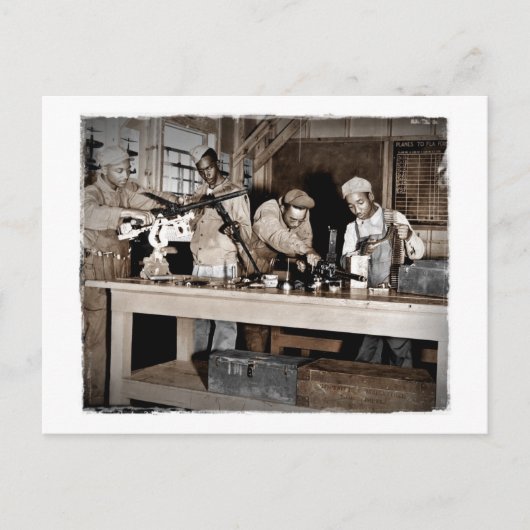 WWII Airmen Armorers Briefkaart (Voorkant)