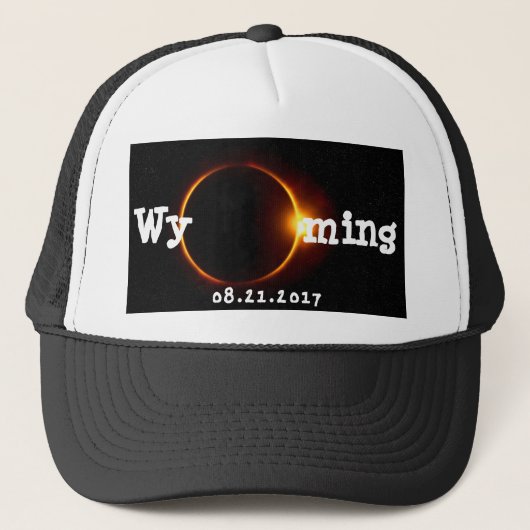 Wyoming Solar Eclipse Trucker Pet (Voorkant)