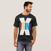 X-Citing Exciting Rainbow Black Oorspronkelijke le T-shirt (Voorkant volledig)