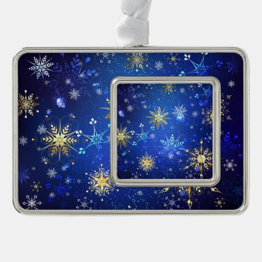 XMAS Blauwe Achtergrond met Golden Snowflakes Verzilverd Kader Ornament (Voorkant)