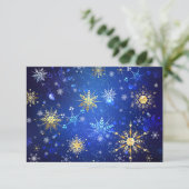 XMAS Blue Background with Golden Snowflakes RSVP Kaartje (Staand voorkant)