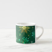 Xmas Golden Snowflakes op groene achtergrond Espresso Kop (Rechts)