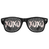 XOXO Blush Pink | Hand Letterig penseelscript Retro Zonnebril (Voorkant)