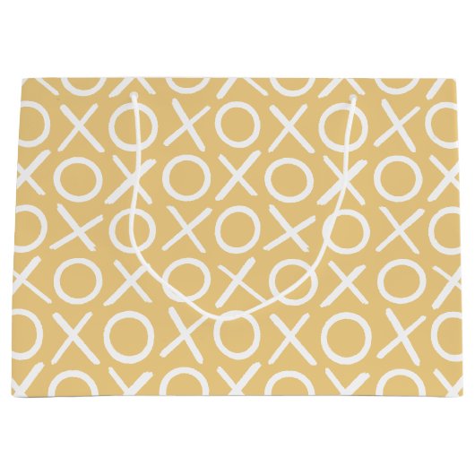 XOXO Hugs & Kisses Yellow Birthday Brush Script Groot Cadeauzakje (Voorkant)