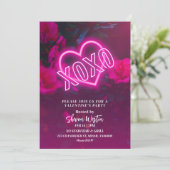 XOXO Pink Neon Heart Valentine Party Invitation (Debout devant)