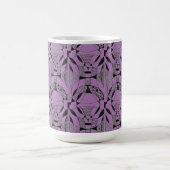 "Yappy Dog on Purple Tiled" Résumé Conception Mug (Centre)