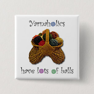 Yarnaholics heeft veel ballen vierkante button 5,1 cm