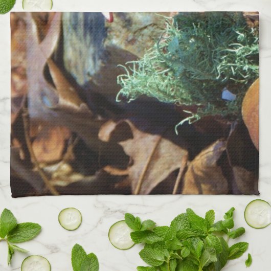 Yellow and Plum Trout Lily en Snagel Shell Theedoek (Gevouwen)