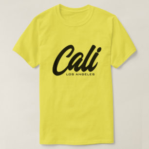 Yellow Cali Los Angeles script typografie op shirt