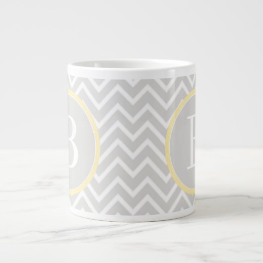 Yellow Chevron Monogram Extra Grote Beker (Voorkant)