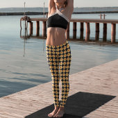 Yellow Dahlia Floral Pattern op Black Leggings