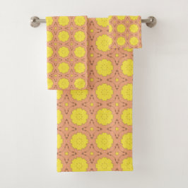 Yellow floral geometric patterned  bad handdoek