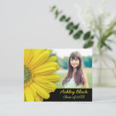 Yellow Gerbera Flower Photo Afstuderen Invitation Kaart (Staand voorkant)