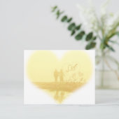Yellow Heart Beach Wedding Briefkaart (Staand voorkant)