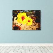 Yellow Hibiscus Canvas print (Insitu (Houten vloer))