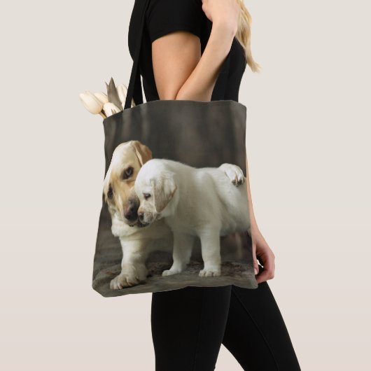 Yellow Labrador Retriever Tote Bag (Dichtbij)