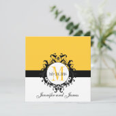 Yellow Monogram Damask Wedding Invitation Kaart (Staand voorkant)