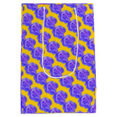 Yellow Navy Blue Floral Patterns Flowers Roses Medium Cadeauzakje (Achterkant)