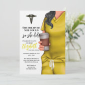Yellow Scrubs Medische School Afstuderen Uitnodigi Kaart (Staand voorkant)