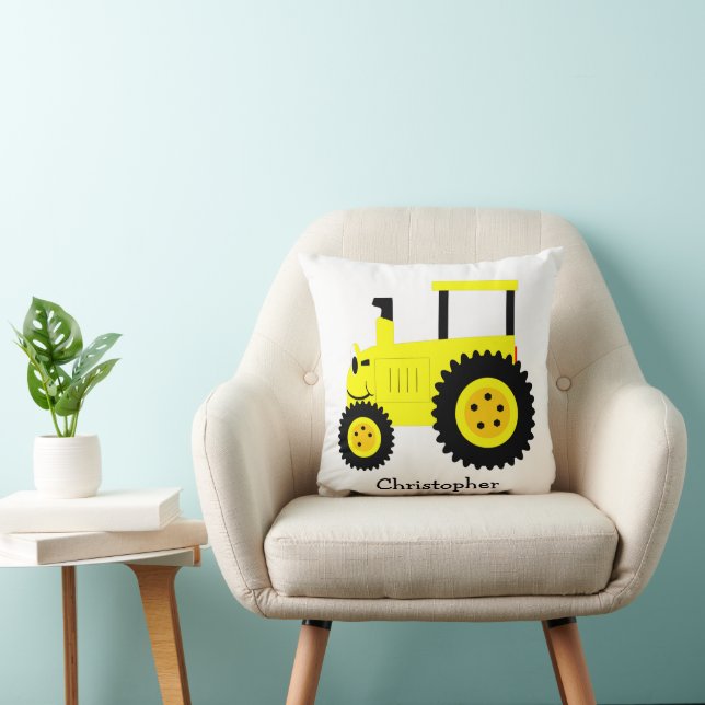Yellow Tractor Design Personalised Kussen (Stoel)