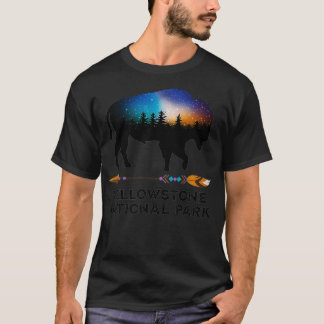 Yellowstone National Park Bison Night Sky Vacking T-shirt
