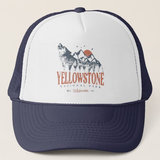 Yellowstone National Park Wolf Mountains  Trucker Pet (Voorkant)