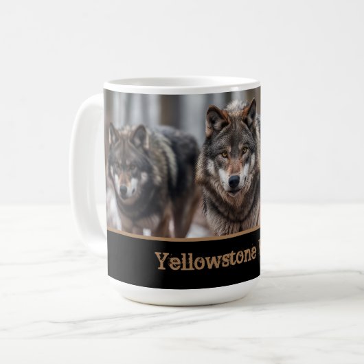 Yellowstone Wolves Coffee Mok (Voorkant links)