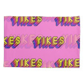 Yikes Words: Roze behang. Kussensloop (Achterkant)