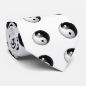 Yin et cravate de Yang (Roulé)