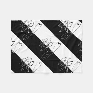 Yin Yang Black White Lotus Blossom Fleece Deken