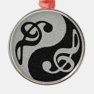 yin yang muzieklevernoot metalen ornament
