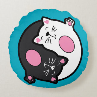 Yin Yang Sleeping Cats In Black And White  Rond Kussen