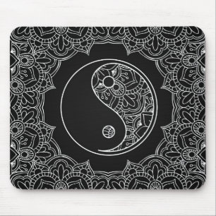 Yin yang-symbool in zwart-wit-oogmerk muismat