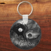 Yin Yang Tree Landscape Black and White Sleutelhanger (Voorkant)