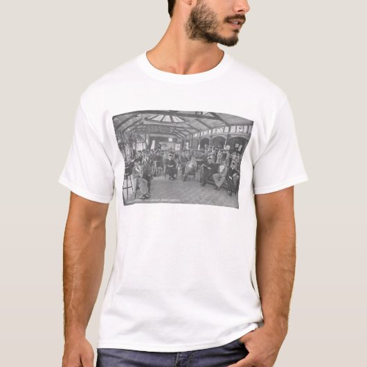 YMCA Hostel, Piccadilly, Manchester, c.1910 T-shirt (Voorkant)