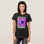 "Yo is My Therapy Retro Yo" T-shirt (Voorkant volledig)