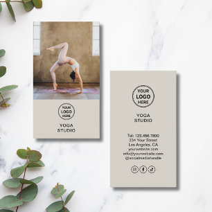 Yoga-instructeur leraar aangepast logo foto visitekaartje