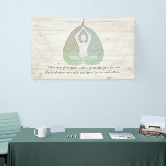 Yoga Instructor Meditation Pose Bodhi Leaf Quotes Spandoek (Beurs)