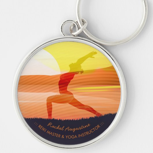 Yoga Instructor Sun Salutation Crescent Moon Pose Sleutelhanger (Voorkant)