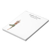 Yoga Instructor Tree Pose Trainer met aangepaste n Notitieblok (Gedraaid)