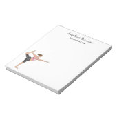 Yoga-instructrice Dancer Pose Docent Aangepaste na Notitieblok (Gedraaid)
