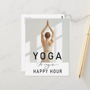 Yoga is mijn happy hour Vrouw die yoga doet Briefkaart