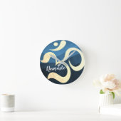 Yoga Meditation Instructor Blue and Gold OM-symboo Ronde Klok (Huis)