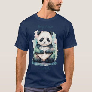 yoga panda blijft mediteren t-shirt