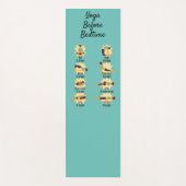 Yoga poseert voor bed routine poseert met tijden yogamat (Voorkant)