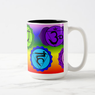 YOGA REIKI SEVEN CHAKRA SYMBOL MOK. (RAINBOW BG) TWEEKLEURIGE KOFFIEMOK