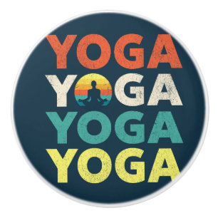 Yoga tekstontwerp keramische knop