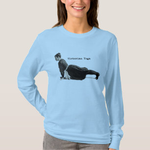  Yoga Vrouw Up Dog Antiek T-shirt