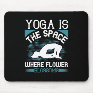 Yoga - Yoga is de ruimte waar bloesems bloesems zi Muismat