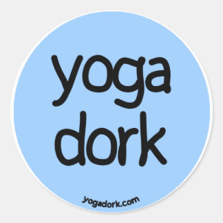 Yogadork sticker rond blauw